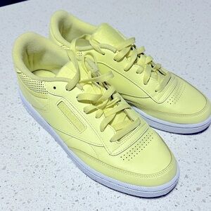 Womens Reebok Club C 85